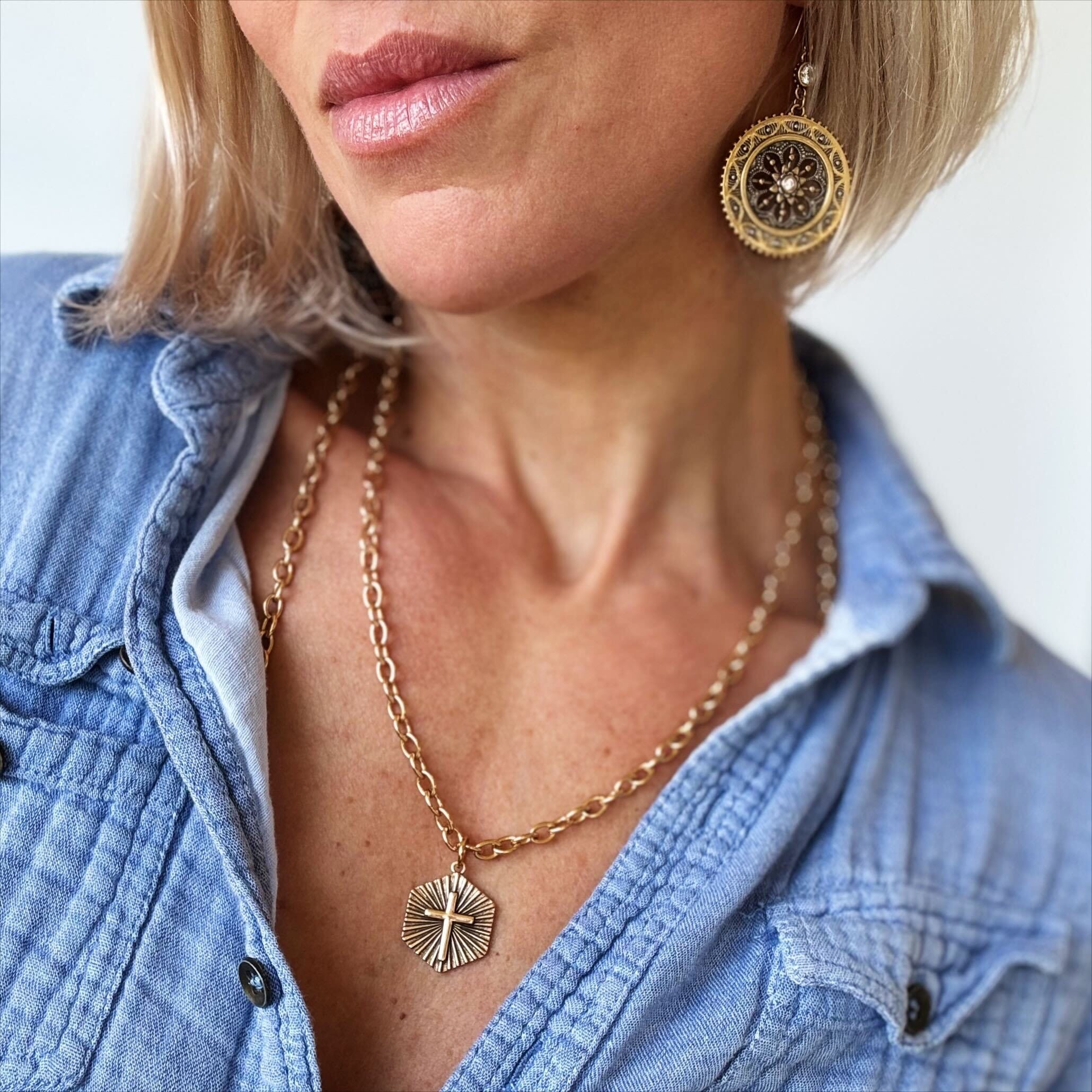 Have Faith Shining Cross Essential Necklace