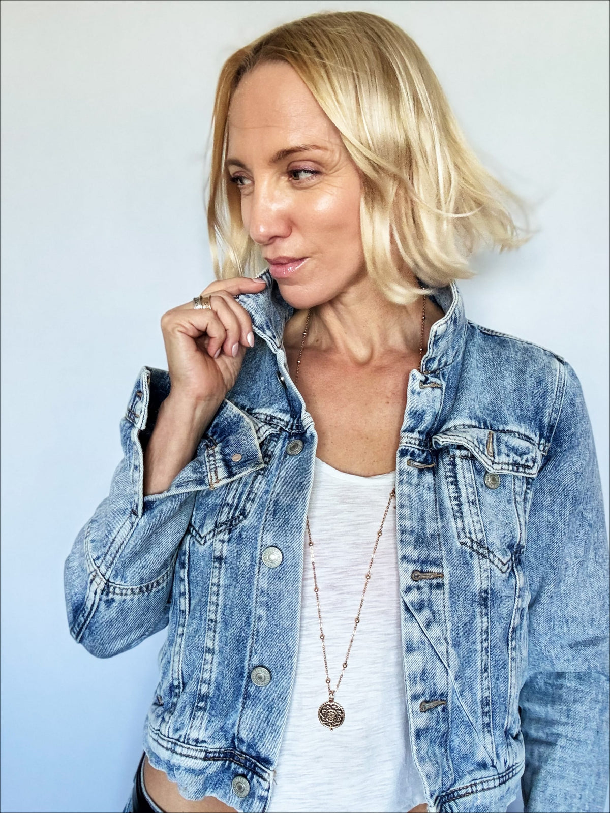 Clarity is Power Magnifying Glass Necklace Set